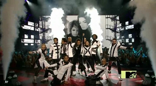 MTV 2009-Janet's tribute to Michael