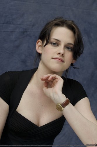  New fotografias from "The Runaways" Press Conference