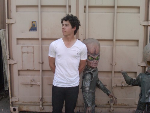  Nick With Aliens! (LOL)