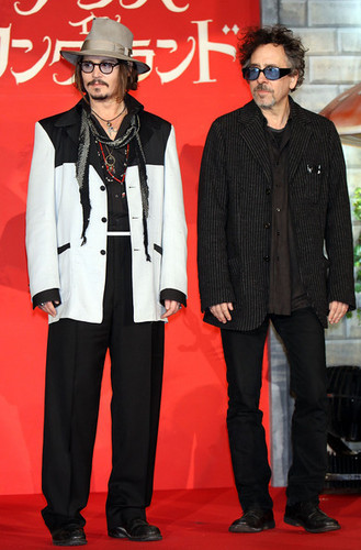  Tim 伯顿 & Johnny Depp @ the Japanese Premiere of Tim Burton's 'Alice In Wonderland'