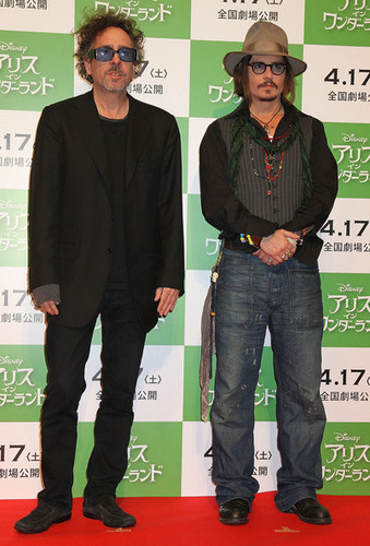  Tim Burton, with Johnny Depp @ the Japanese Press Conference for 'Alice In Wonderland'