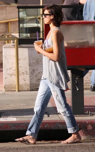 Jessica out in Westwood