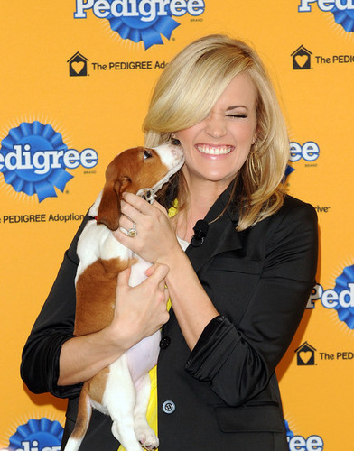  Carrie At The 6th Annual Pedigree Adoption Drive!