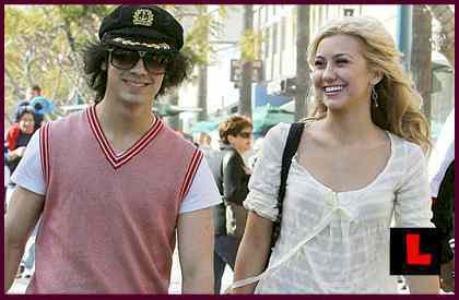 Chelsea Staub and Joe Jonas