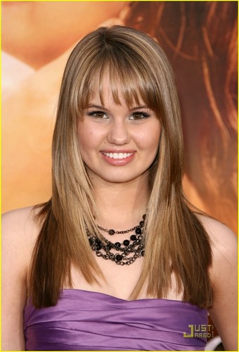  Debby @ The Last Song Premiere