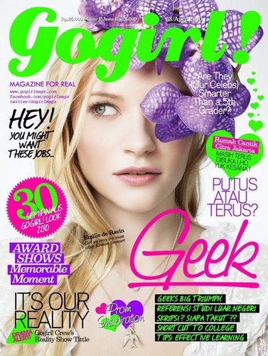  Emilie de Ravin on the Cover of Gogirl Magazine