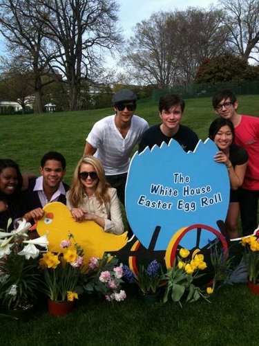  Glee visits the White House