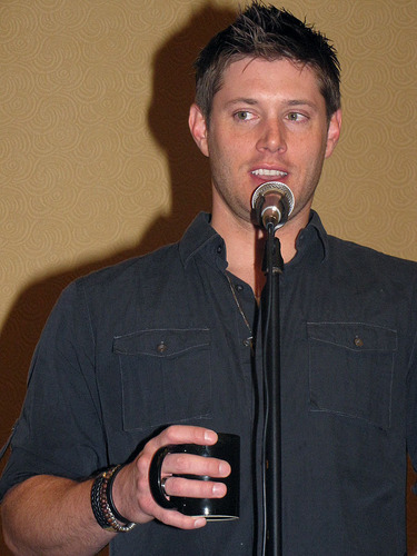  Jensen Ackles at LA Con '10