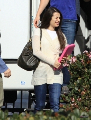 Leaving the trailer at the Glee set - February 3, 2010