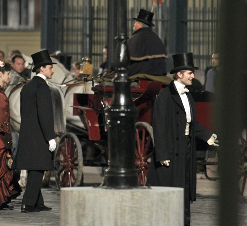  Mehr HQ Pictures: Rob on 'Bel Ami' set