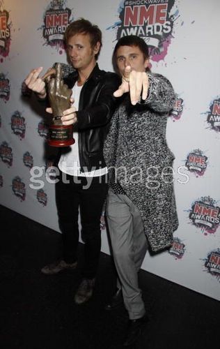  Shockwaves NME Awards 2010 Winners Boards مزید تصاویر