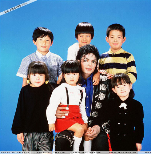  ♥ Michael with children ♥