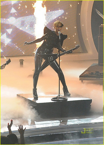  American Idol - April 7, 2010