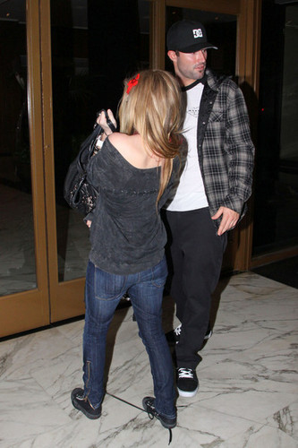 Avril, Brody and his mother out and about!