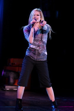  Avril Live hình ảnh
