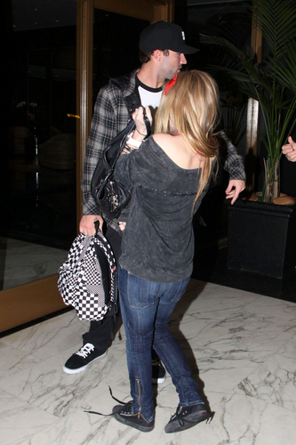  Avril With Brody Jenner at Red Rock Bar in Hollywood, CA (April 4, 2010)