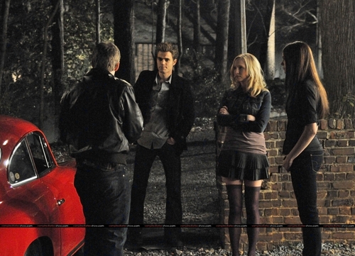  Caroline and Elena episode stills