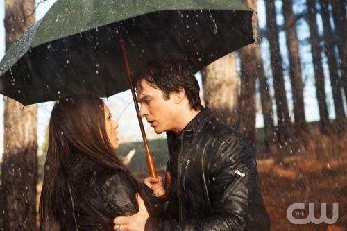  Elena & Damon 1x18
