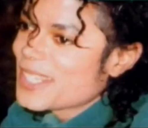  MJ: We'll Never Forget আপনি