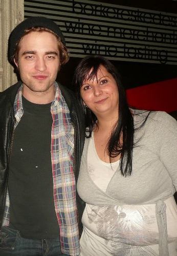  Rob with a پرستار in Budapest