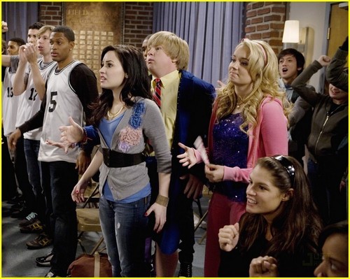  Sonny with a chance High School Miserable stills