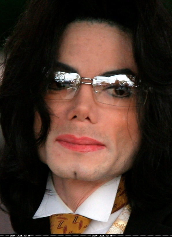 Trial Photos / June 2005 / June 3, 2005 - Michael Jackson Photo ...