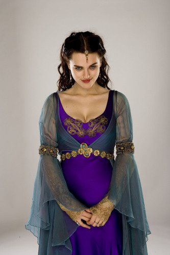 Morgana in her snake dress and necklace - Morgana Image (17341167) - Fanpop