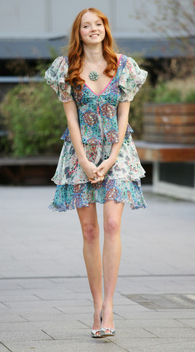  Model Lily Cole
