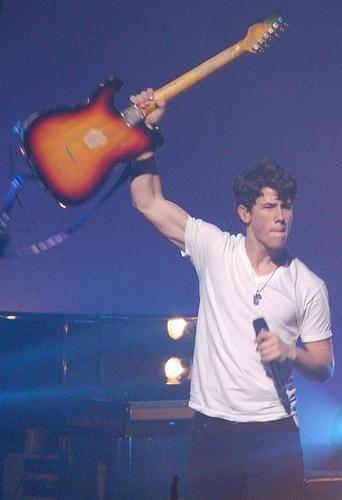  Nick Jonas & The Administration Tour. 10.01.10