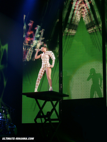  2010 Last Girl On Earth Tour 04-16 - Belgium,Antwerp [MQ]