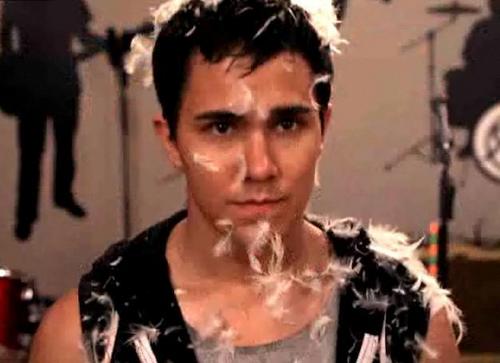  Carlos in feathers!!