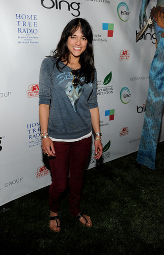  Michelle at the Earth jour celebration (04.22.10)