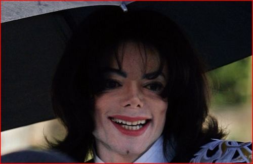  i see Trees of green and red roses too, I'll watch them bloom for me and toi :P l’amour toi MICHAEL<333
