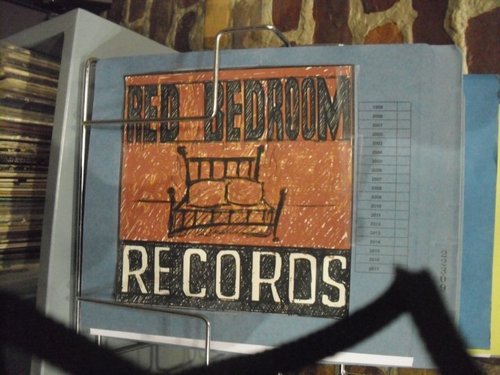 Behind the Scenes of OTH (Red Bedroom Records)