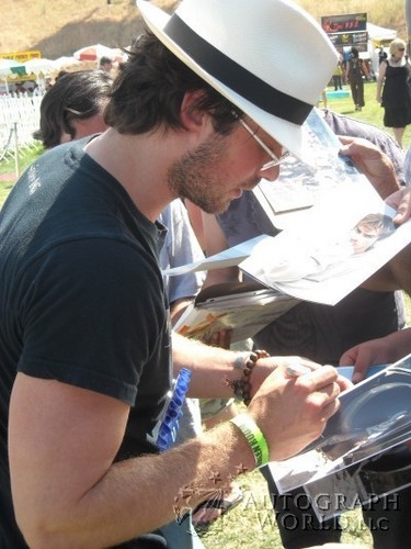  Ian - Nuts For Mutts - 2009