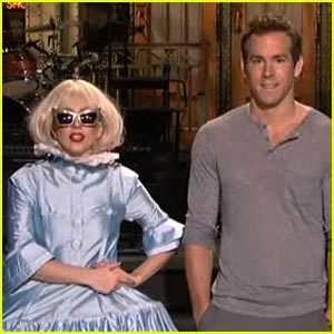  Lady GaGa & Ryan Renolds on SNL