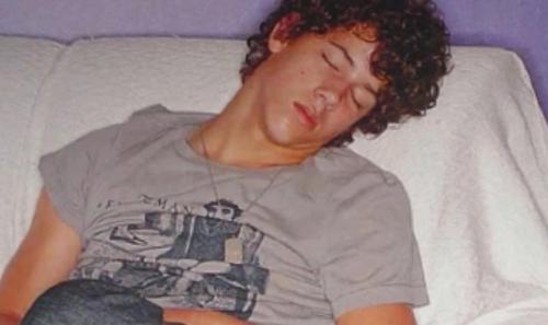  Nick Jonas sleeping