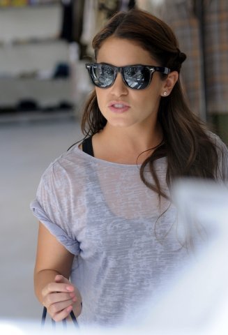  Nikki spotted shopping in Alice + Olivia in West Hollywood