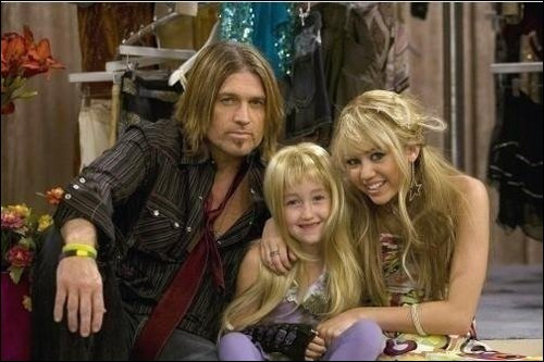  miley, noah and billy ray cyrus on the set of hannah