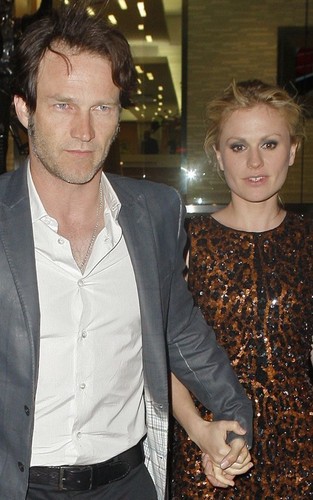  Anna Paquin and Stephen Moyer out at باؤ (April 29)