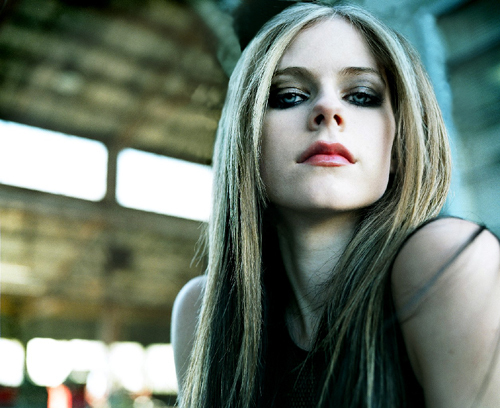 Avril Lavigne Under My Skin 