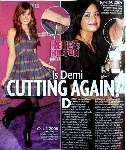  Demi Lovato at magazines
