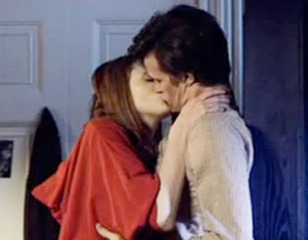  Matt & Karen kiss!