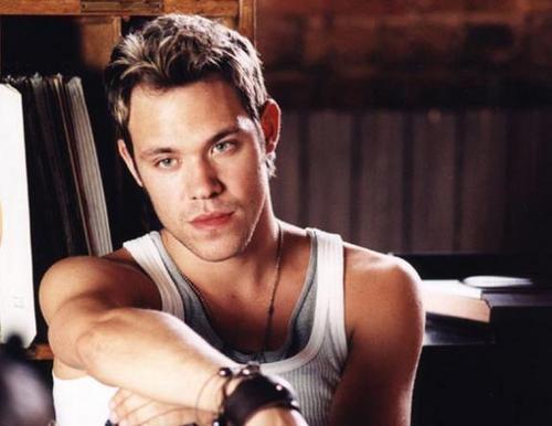  Will Young
