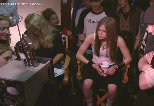 avril on set of I'm with you