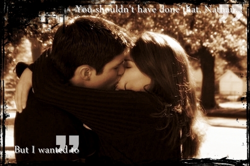  Naley's first kiss <3