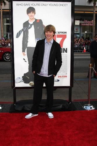 STERLING KNIGHT . :D