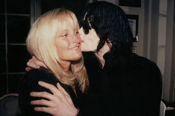  sweet moment with Debbie Rowe