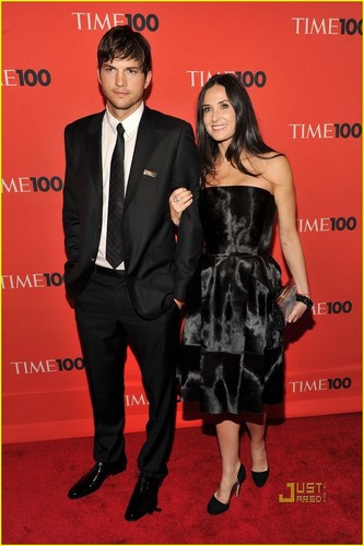  Ashton Kutcher: TIME 100 Gala with Demi Moore!