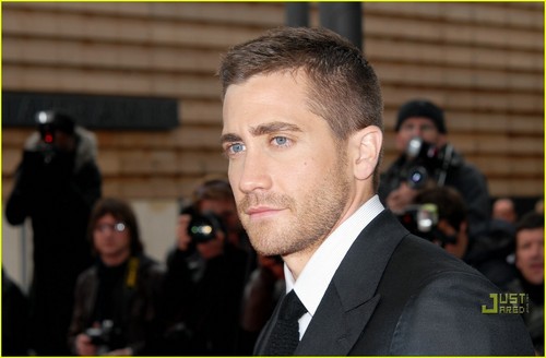 Jake Gyllenhaal: Prince of England!